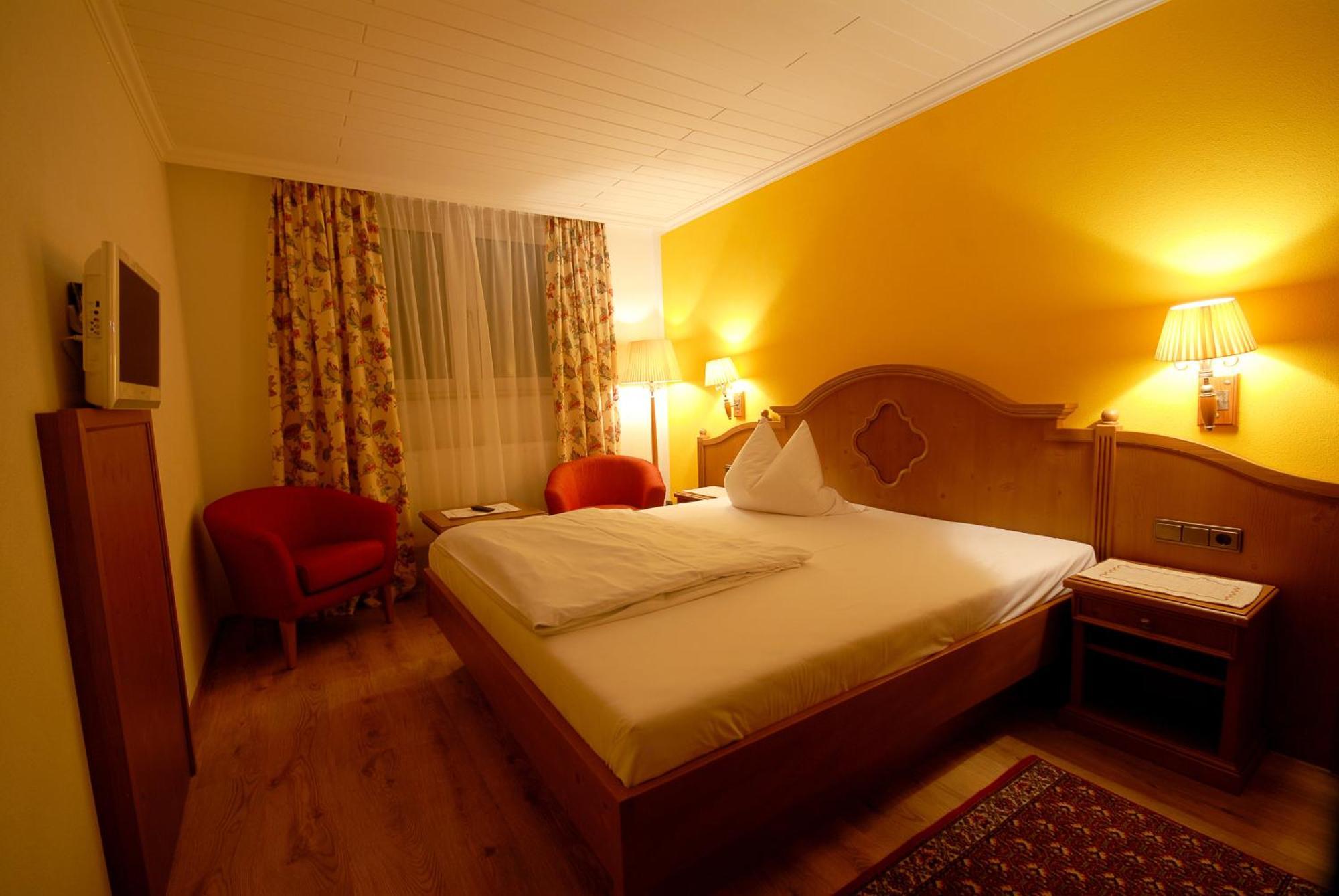 Hotel Gondel Altenkunstadt Buitenkant foto