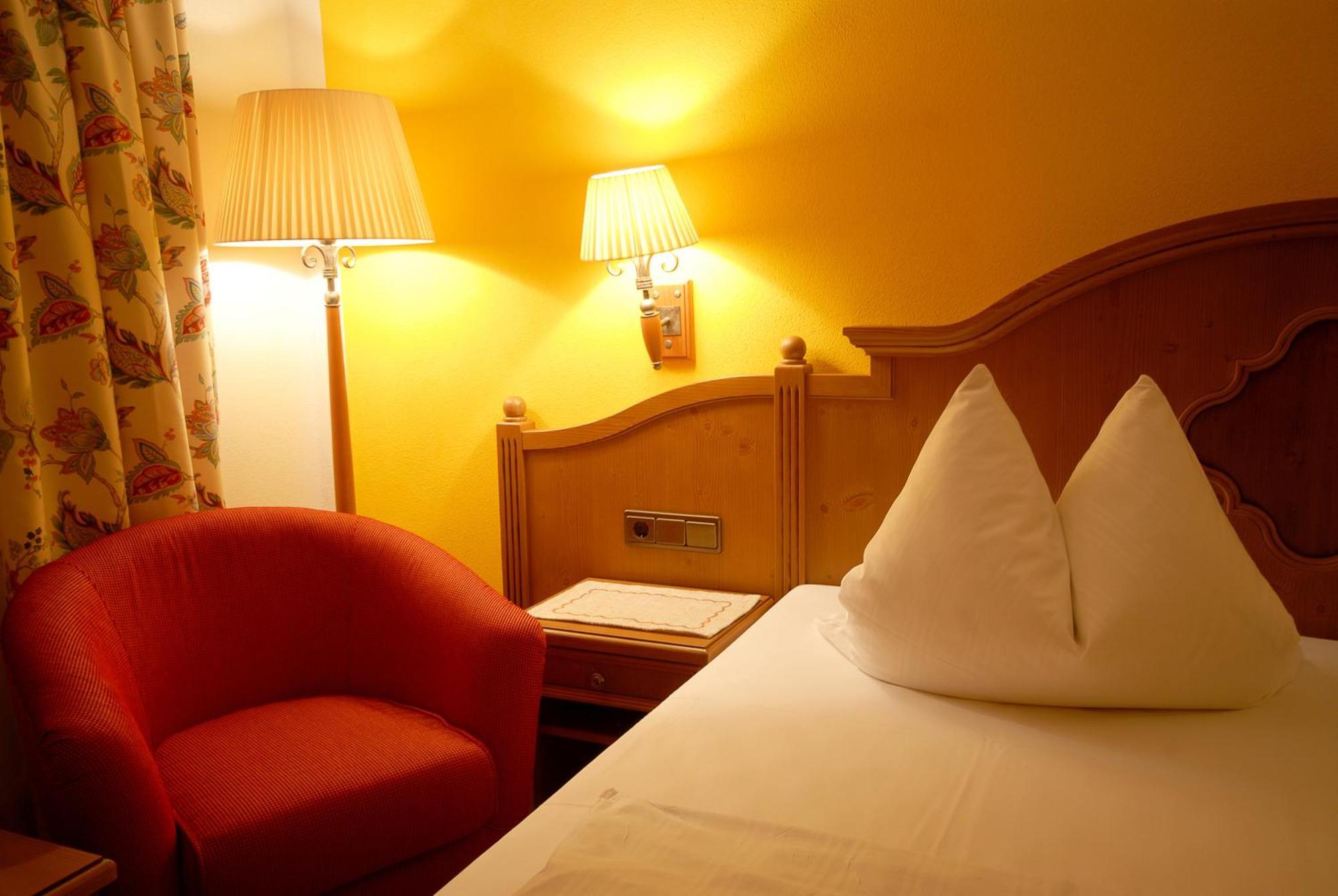 Hotel Gondel Altenkunstadt Buitenkant foto
