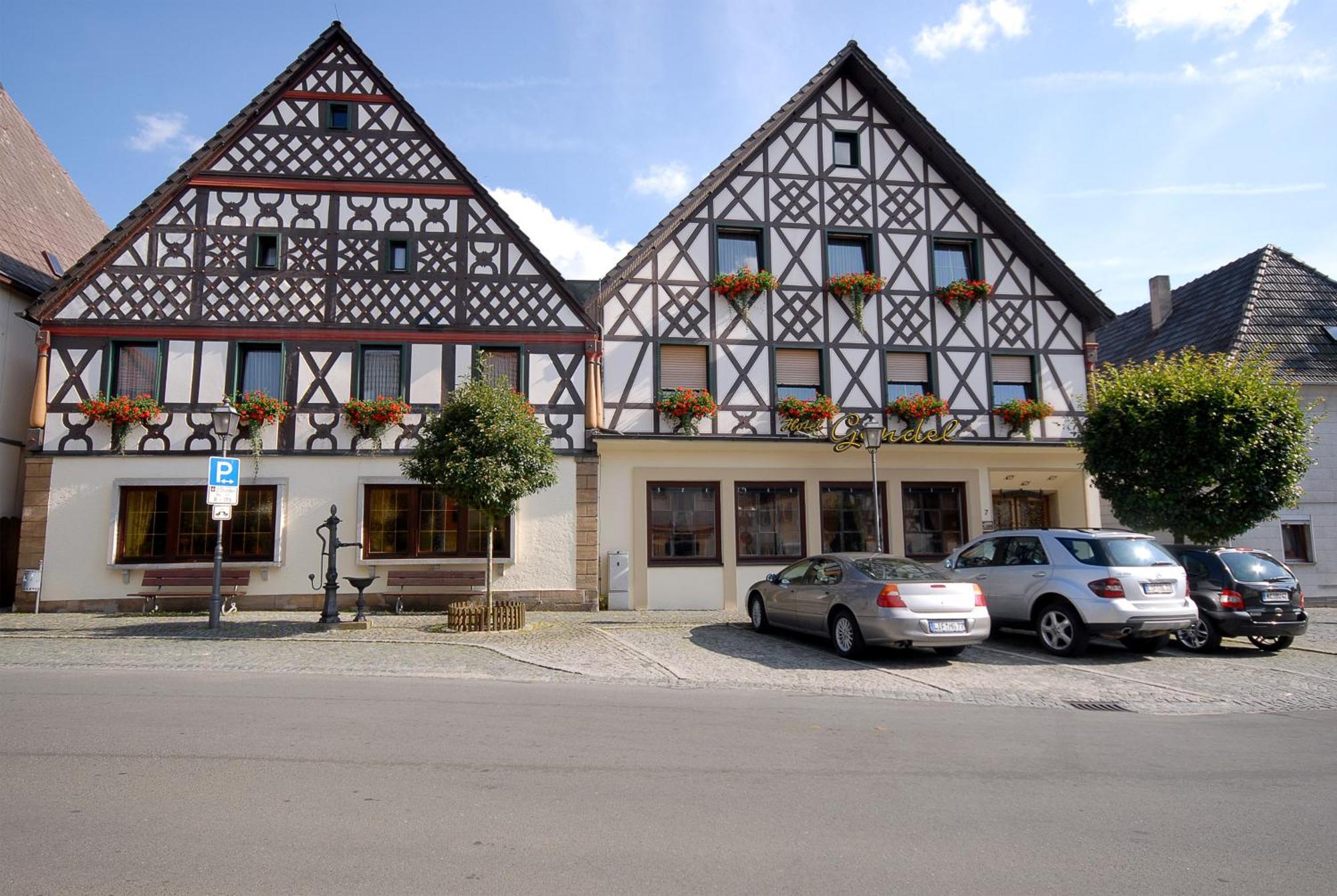 Hotel Gondel Altenkunstadt Buitenkant foto